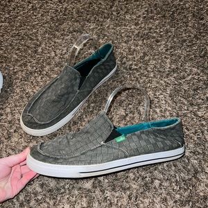 Sanuk Grey Checkered Patterned Slip Ons Size 13